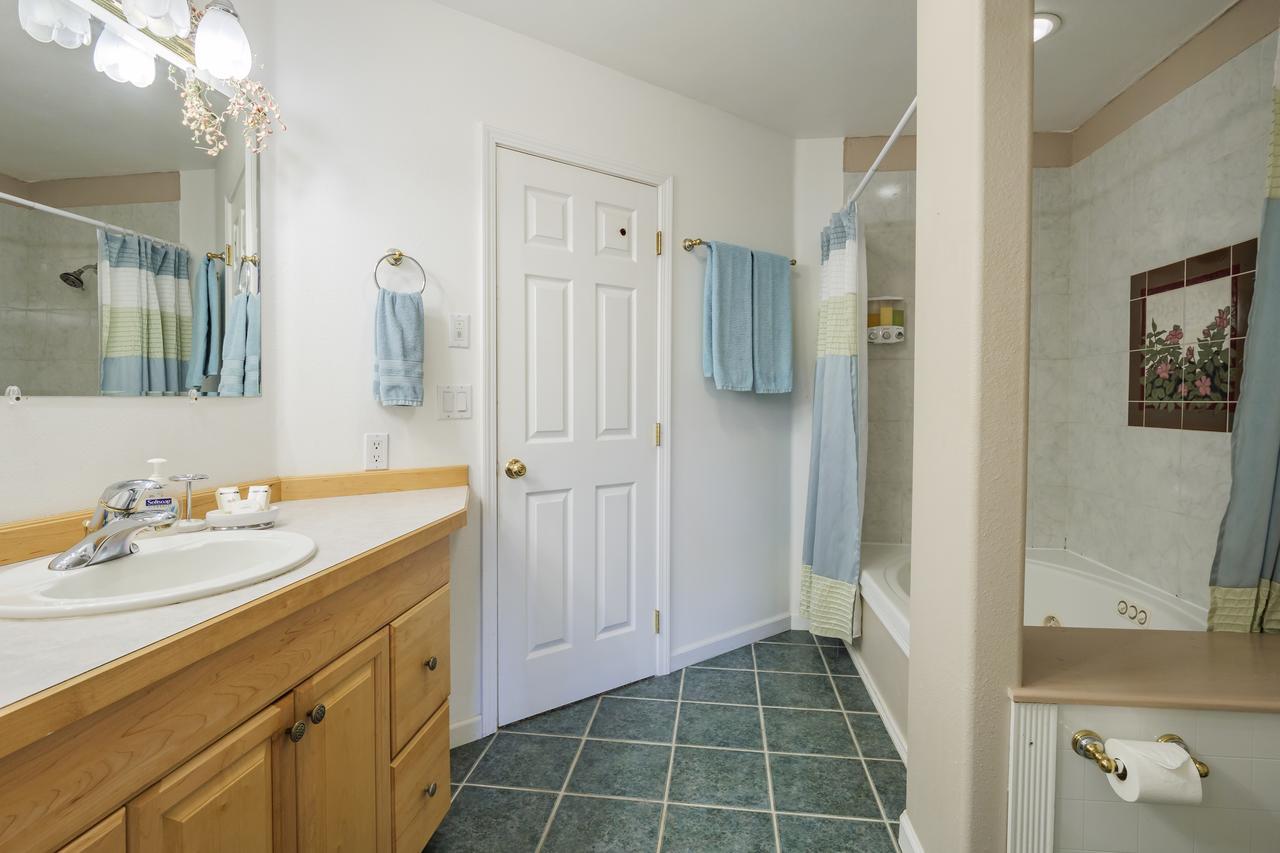 Denali Primrose Bed & Breakfast Хийли Екстериор снимка
