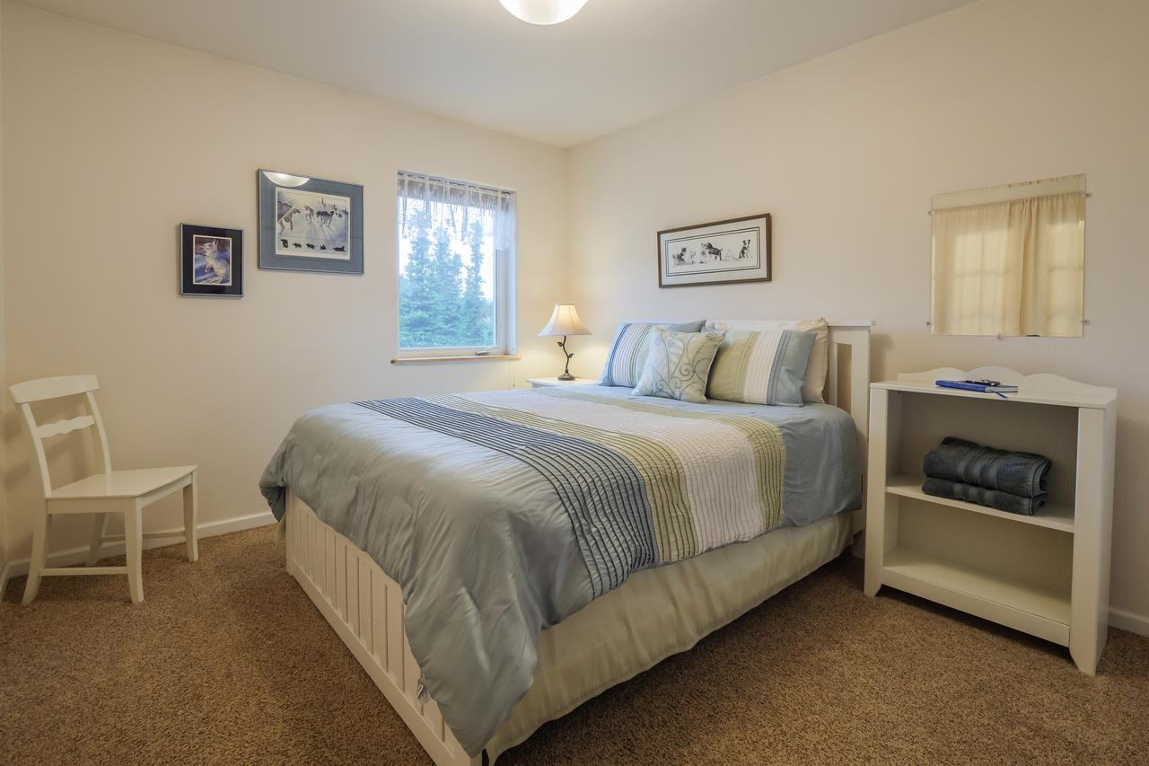 Denali Primrose Bed & Breakfast Хийли Екстериор снимка