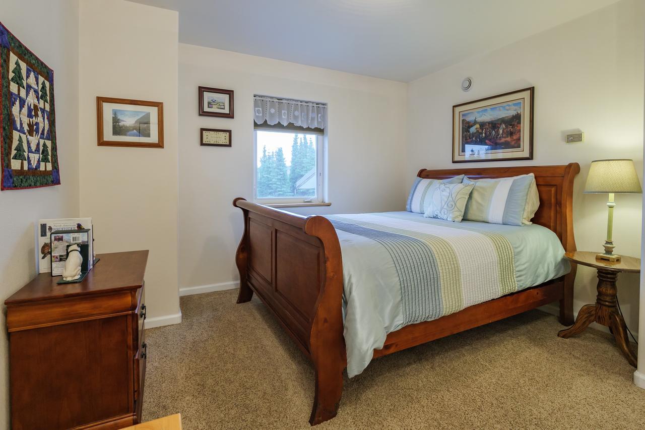 Denali Primrose Bed & Breakfast Хийли Екстериор снимка