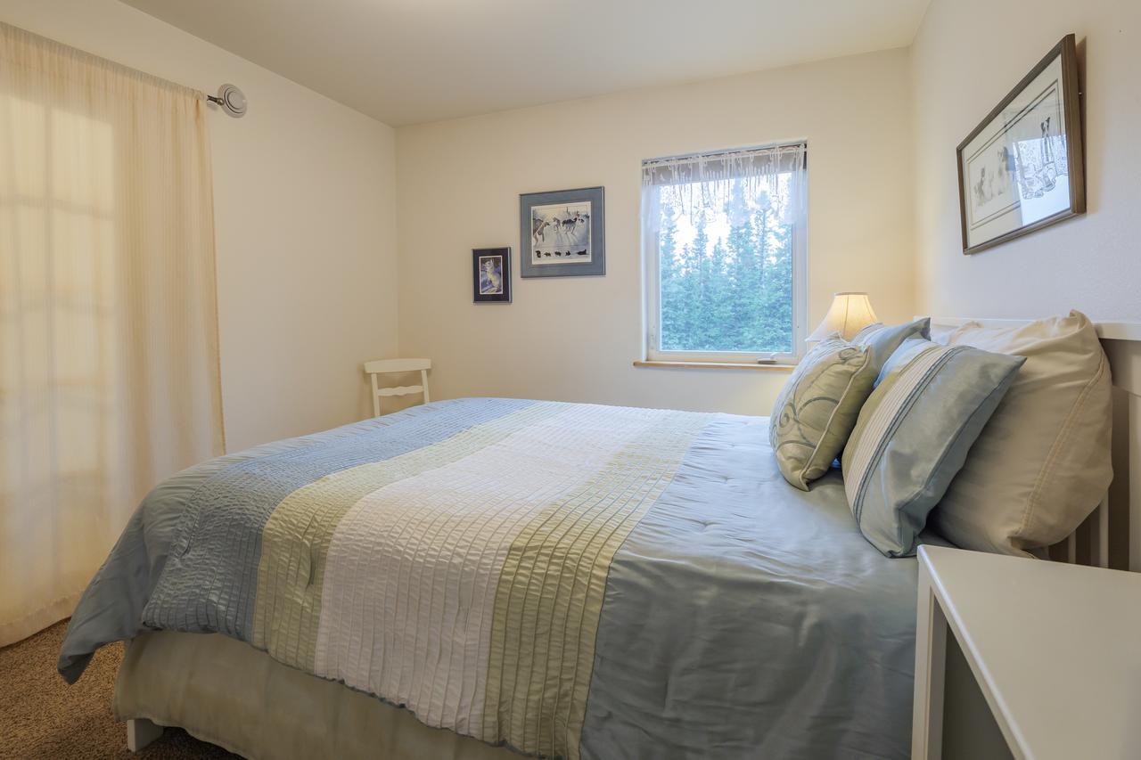 Denali Primrose Bed & Breakfast Хийли Екстериор снимка